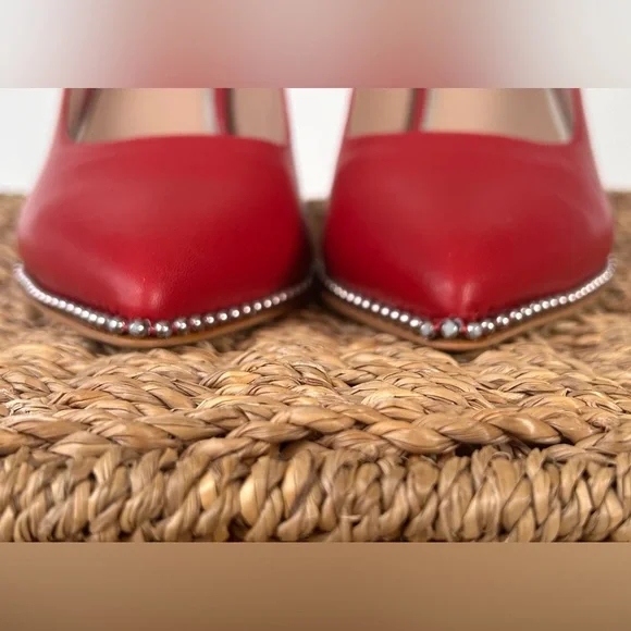 BCBGeneration Women’s‎ Holli Studded Leather Pumps Red with Gold Size 6.5M - Picture 4 of 12